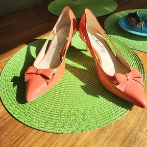 Vintage Charly Imar kitten heels